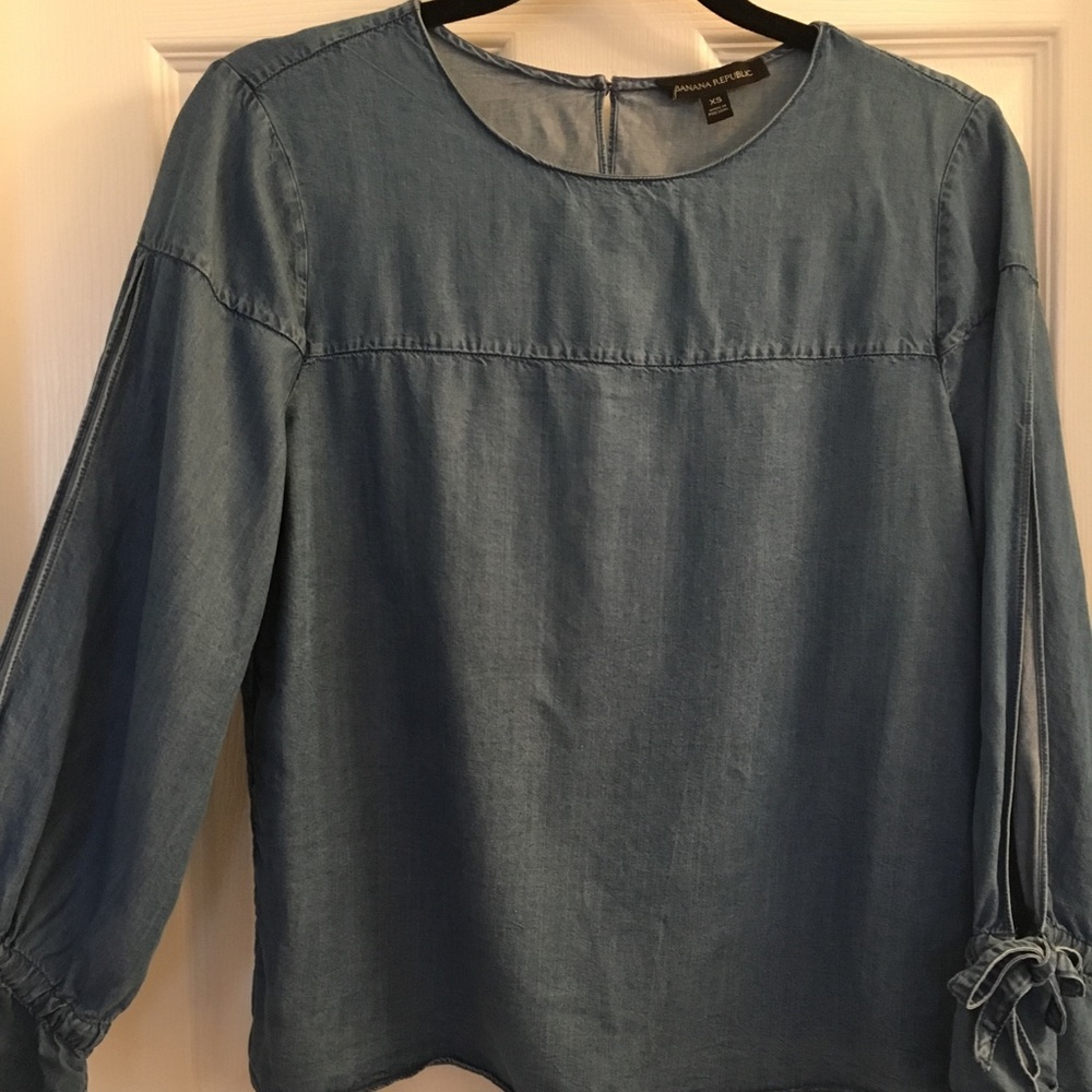 Chambray Open Sleeve Blouse